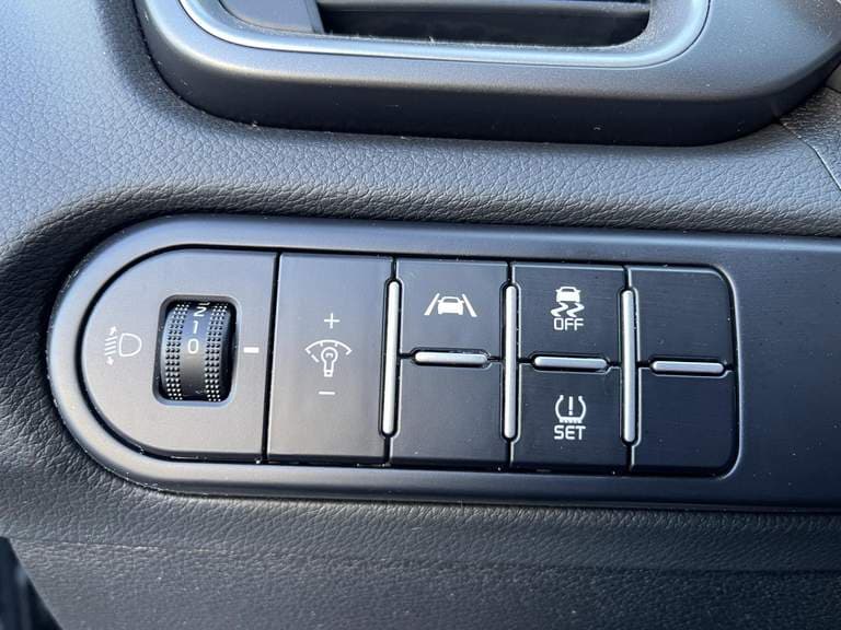 Kia Ceed thumbnail 43