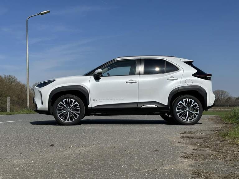 Toyota Yaris-cross thumbnail 13