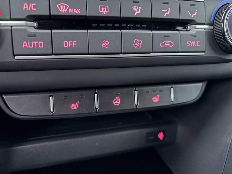 Kia Ceed thumbnail 52