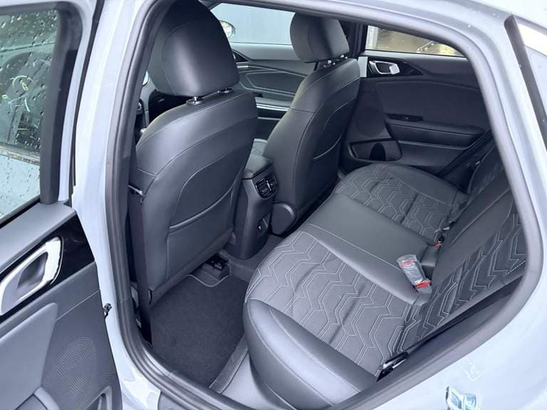 Kia Ceed thumbnail 57