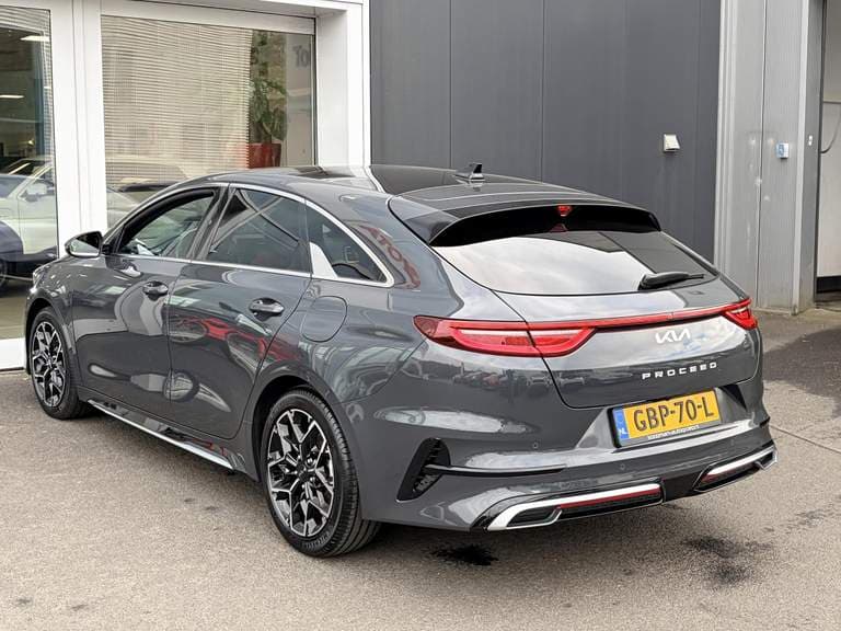 Kia Proceed thumbnail 43