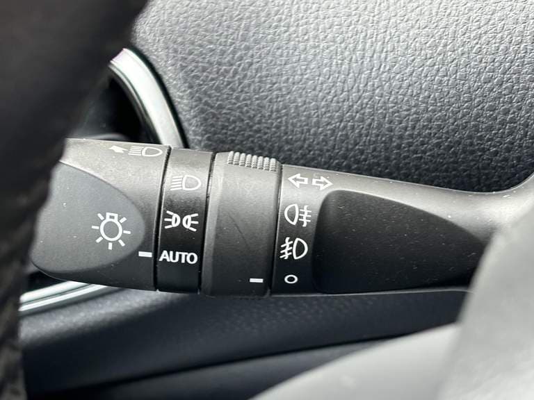 Toyota Prius thumbnail 51