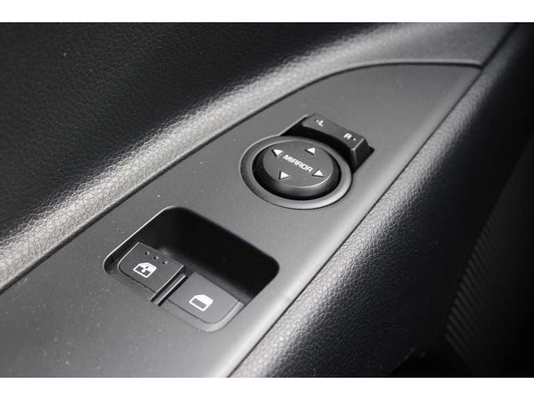 Kia Rio thumbnail 69