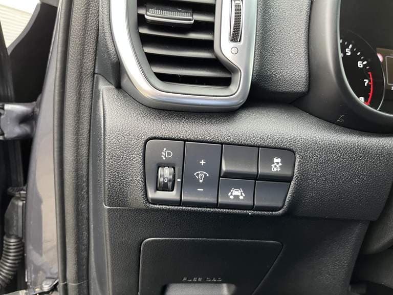 Kia Sportage thumbnail 41