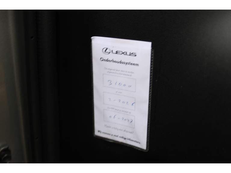 Lexus Ux thumbnail 62