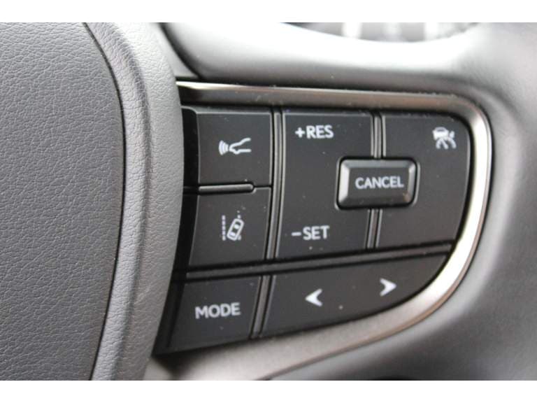 Lexus Ux thumbnail 73