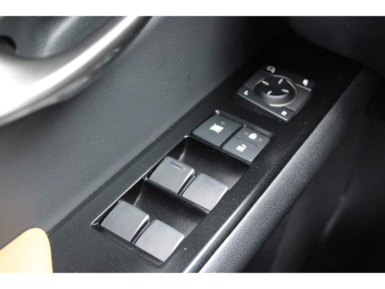 Lexus Ux thumbnail 74