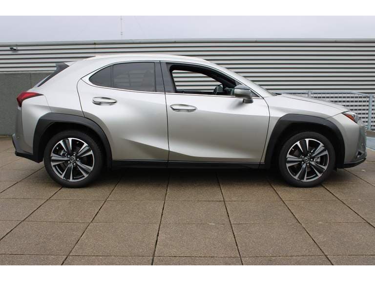 Lexus Ux thumbnail 51