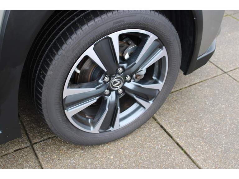 Lexus Ux thumbnail 52