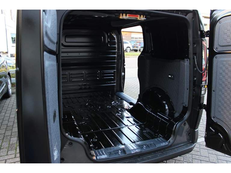 Kia Pv5 thumbnail 70