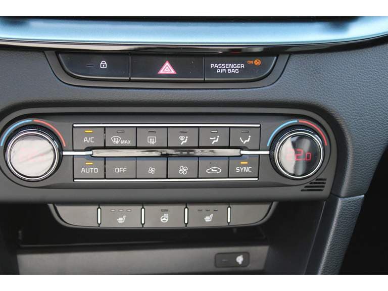 Kia Ceed thumbnail 69