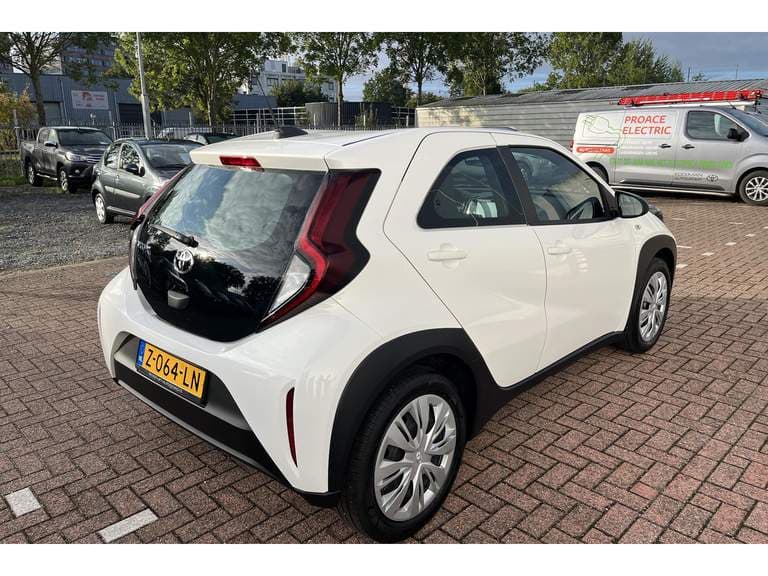 Toyota Aygo thumbnail 37