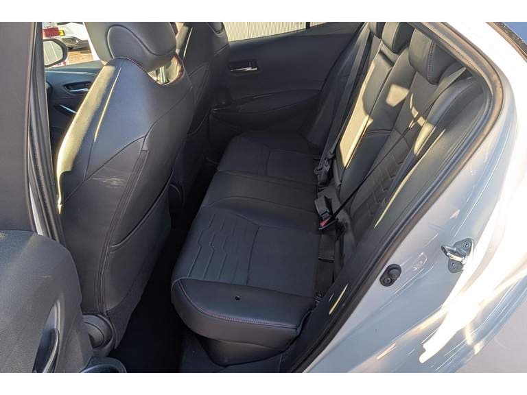 Toyota Corolla thumbnail 38