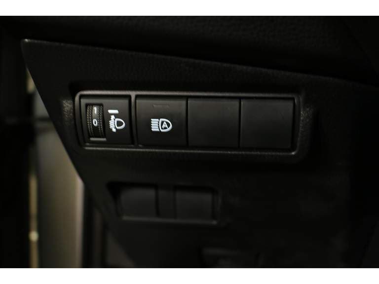 Toyota Corolla-cross thumbnail 51