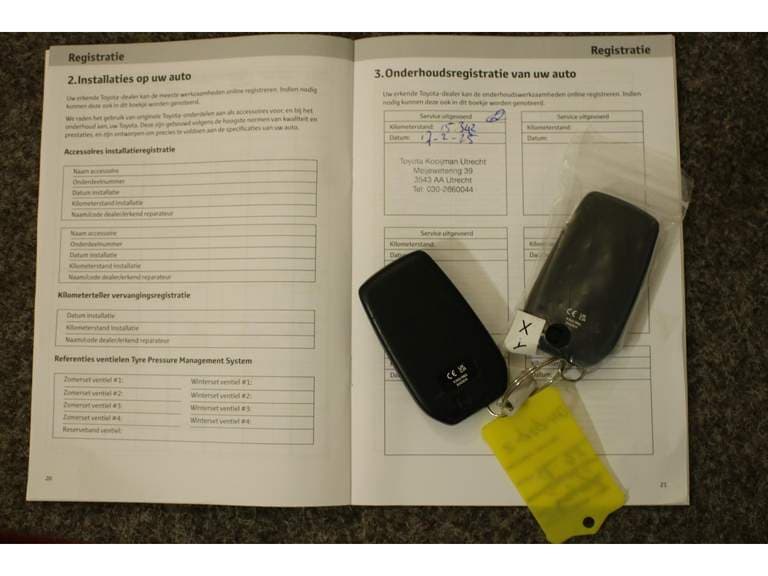 Toyota Corolla-cross thumbnail 60