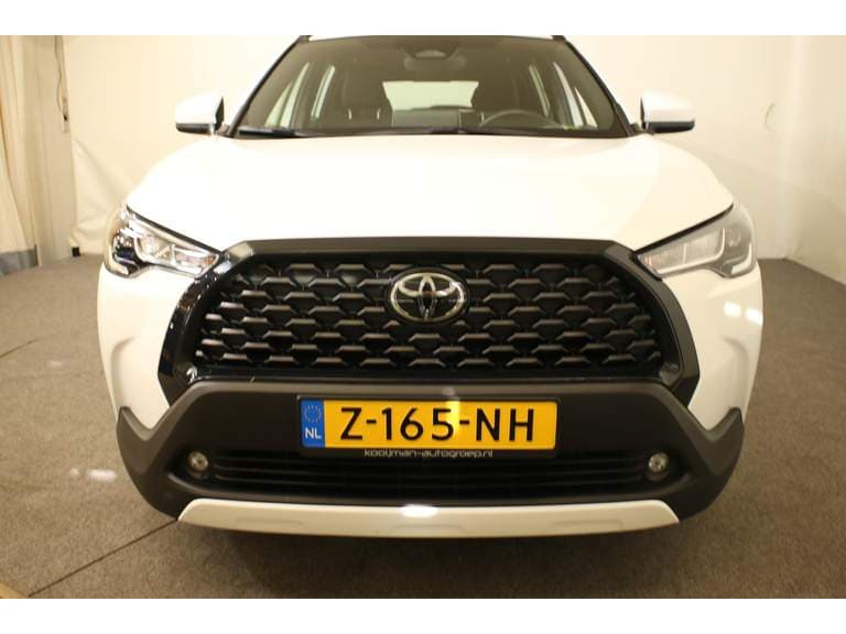 Toyota Corolla-cross thumbnail 40