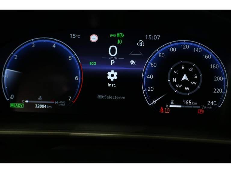 Toyota Corolla-cross thumbnail 31