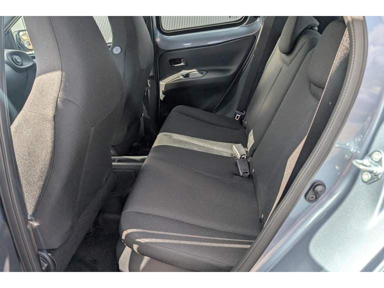 Toyota Aygo thumbnail 43