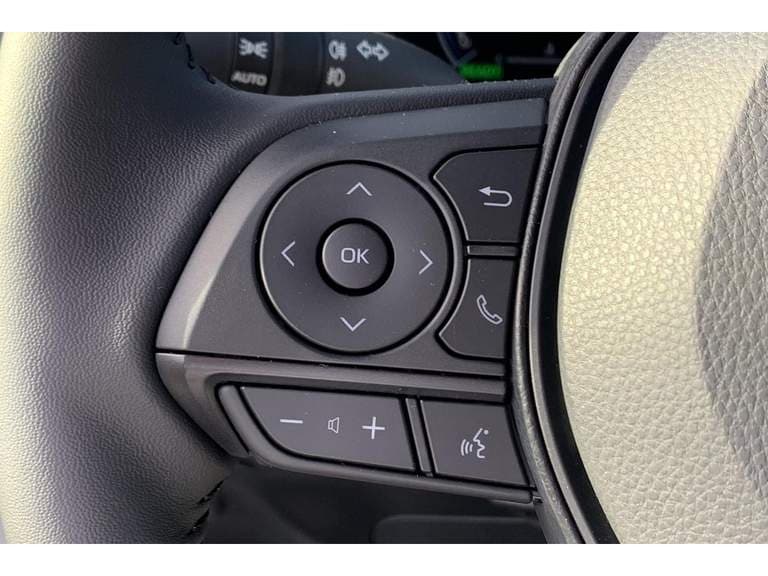 Toyota Corolla-cross thumbnail 41