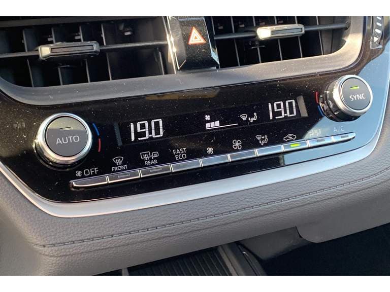 Toyota Corolla-cross thumbnail 48