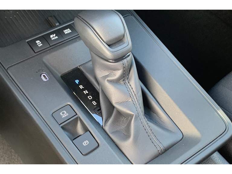 Toyota Corolla-cross thumbnail 50