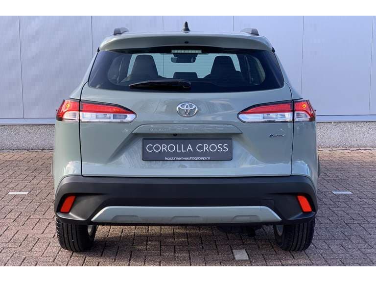 Toyota Corolla-cross thumbnail 31