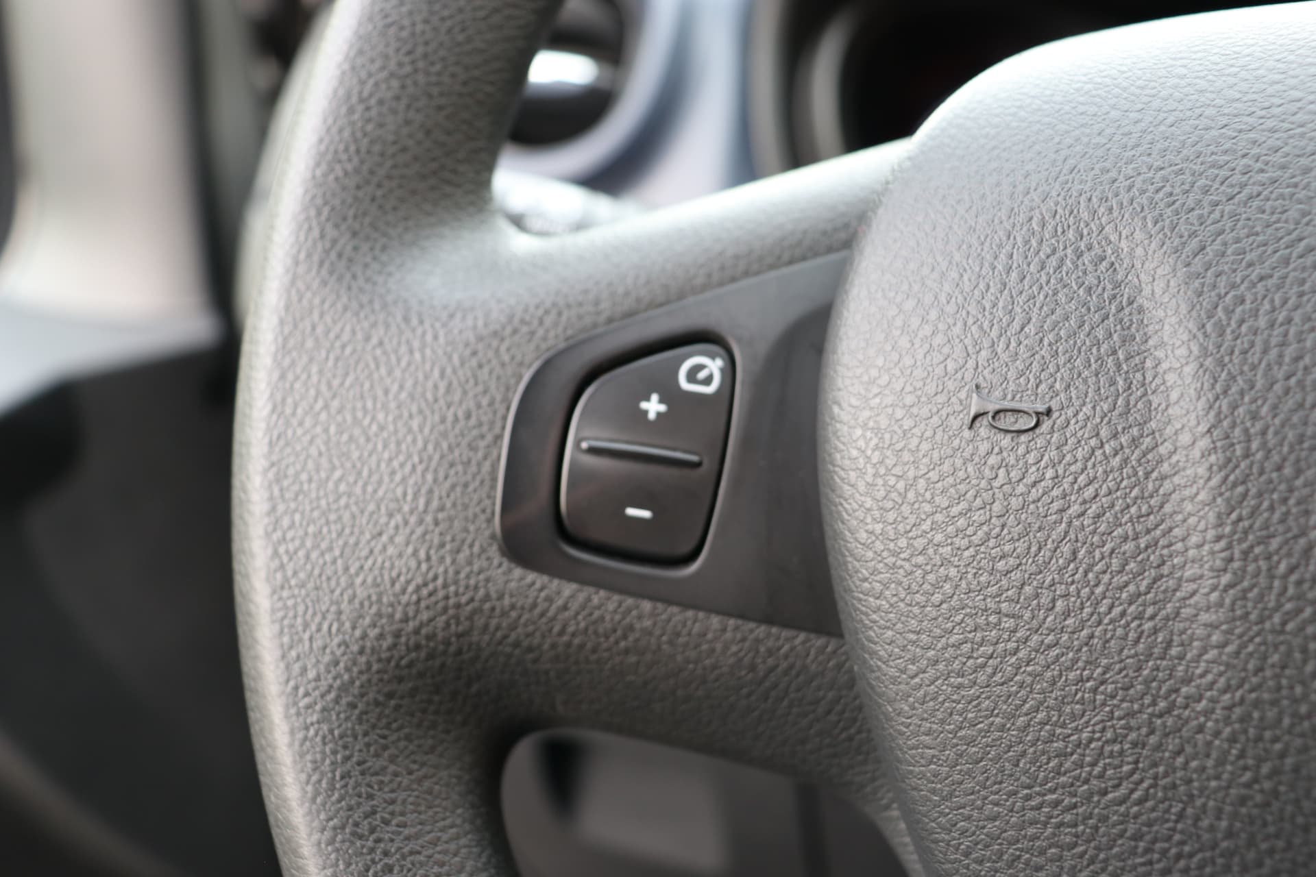 Opel Vivaro 1.6 CDTI L2H1 DC Business+ EcoFlex EX. BTW 1e eigenaar Lease v.a. 395,- p/m thumbnail 12