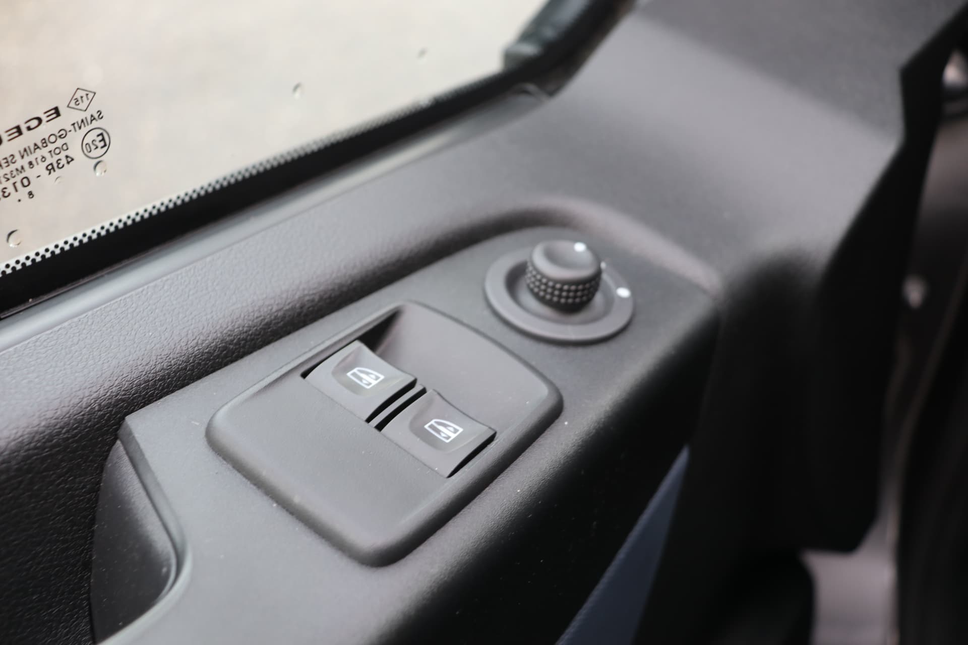 Opel Vivaro 1.6 CDTI L2H1 DC Business+ EcoFlex EX. BTW 1e eigenaar Lease v.a. 395,- p/m thumbnail 15