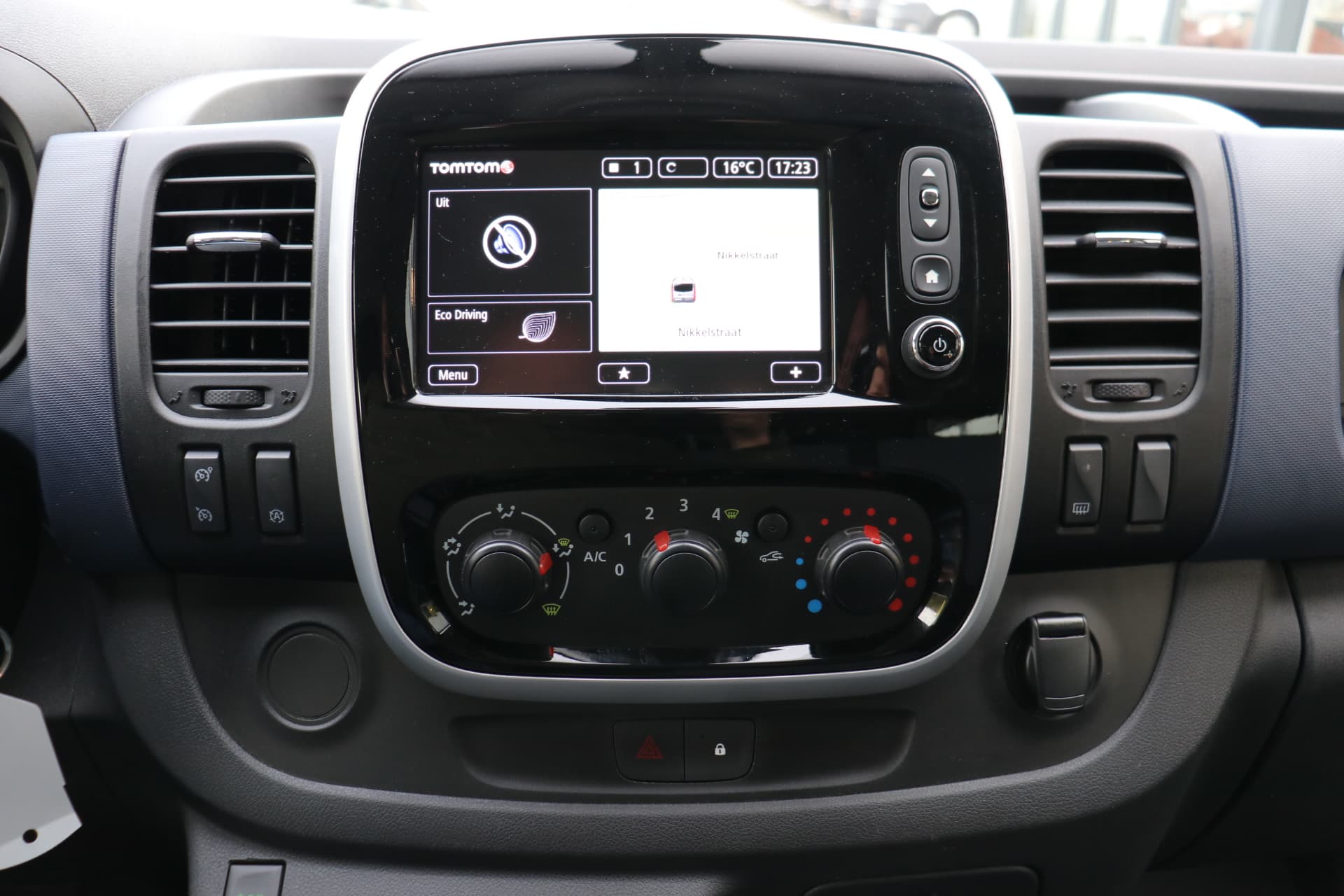 Opel Vivaro 1.6 CDTI L2H1 DC Business+ EcoFlex EX. BTW 1e eigenaar Lease v.a. 395,- p/m thumbnail 8