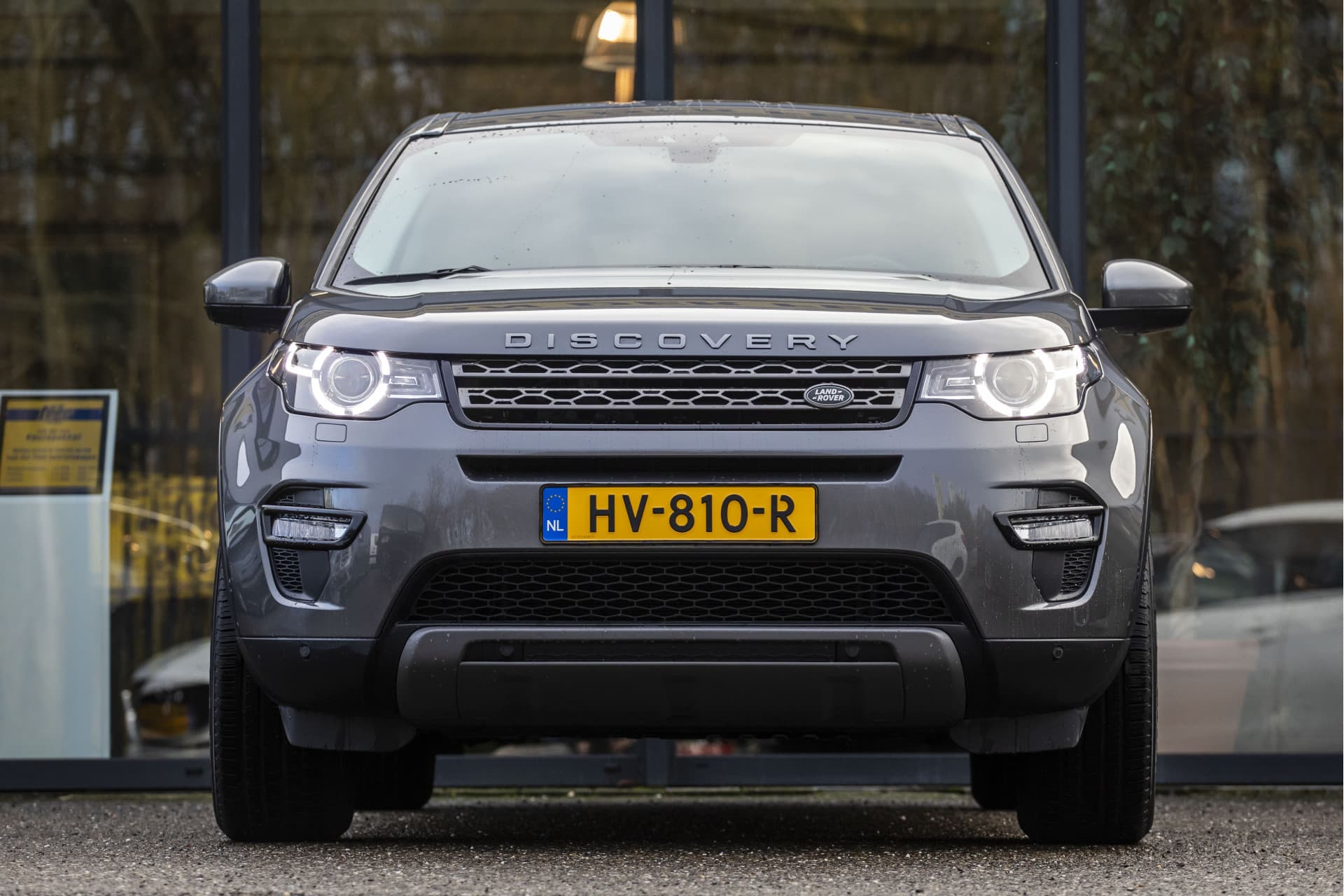 Land Rover Discovery Sport 2.0 TD4 HSE thumbnail 2