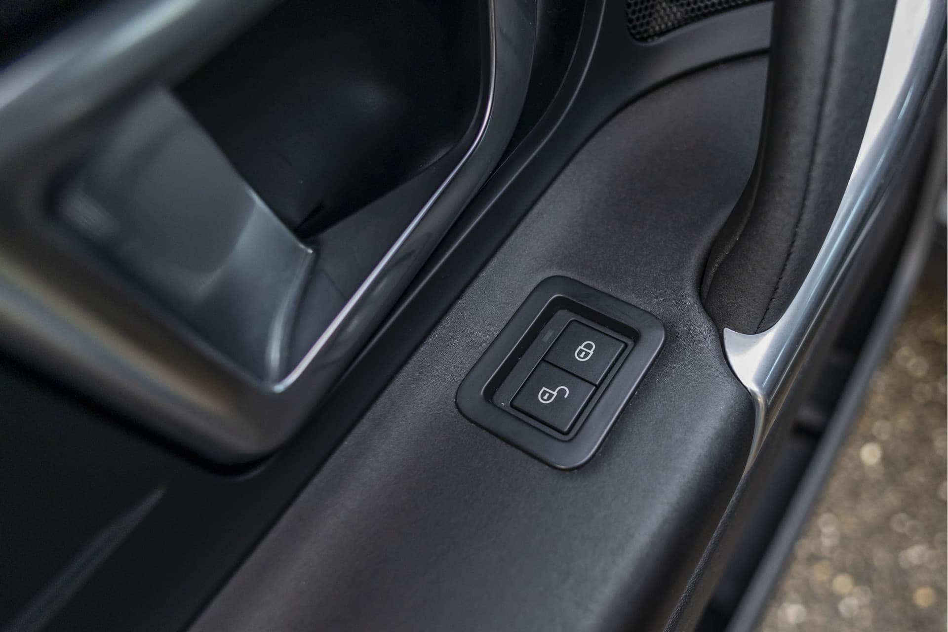 Land Rover Discovery Sport 2.0 TD4 HSE thumbnail 20