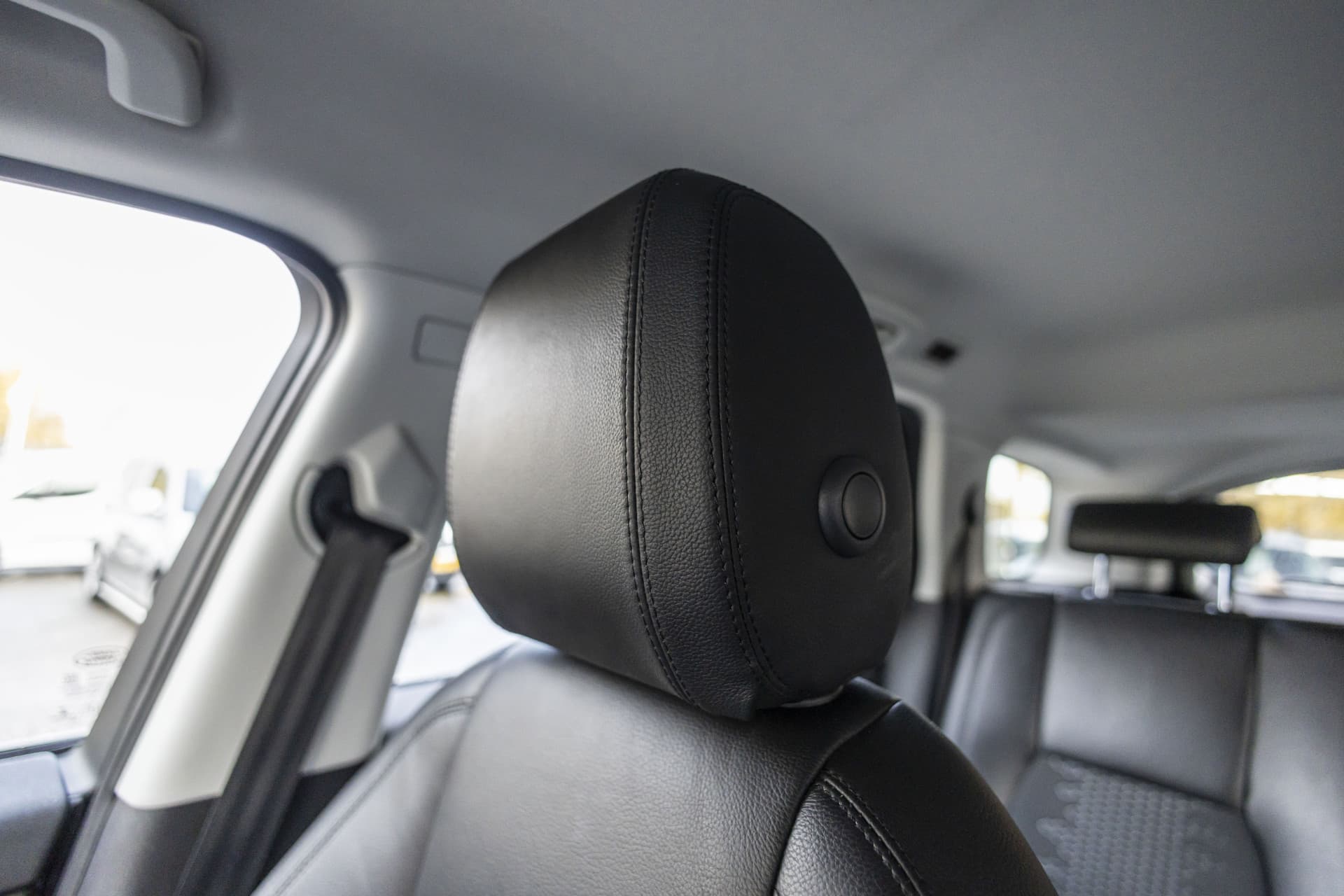 Land Rover Discovery Sport 2.0 TD4 HSE thumbnail 25