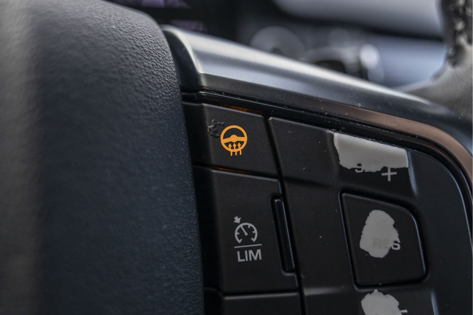 Land Rover Discovery Sport 2.0 TD4 HSE thumbnail 30