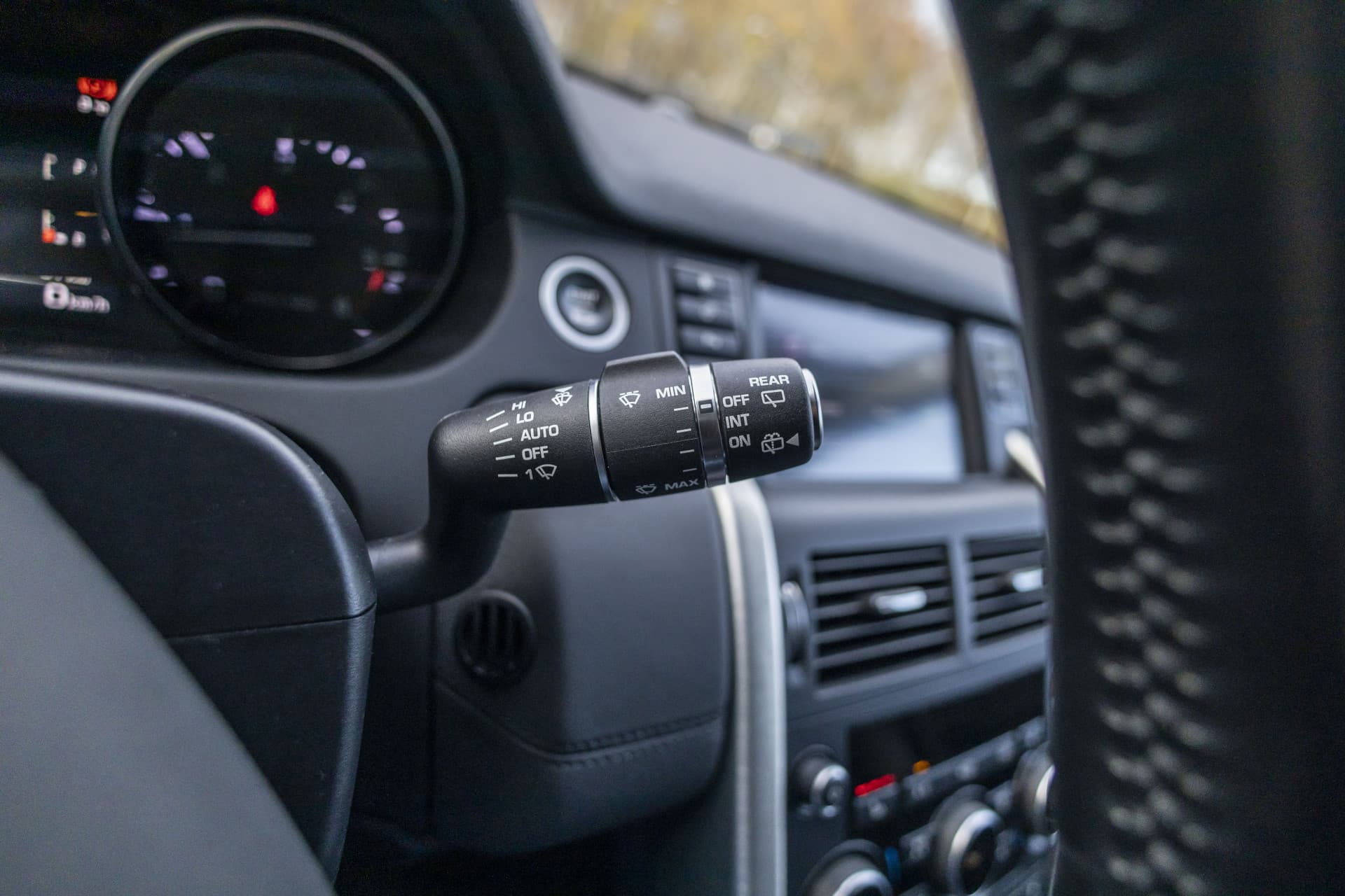 Land Rover Discovery Sport 2.0 TD4 HSE thumbnail 32