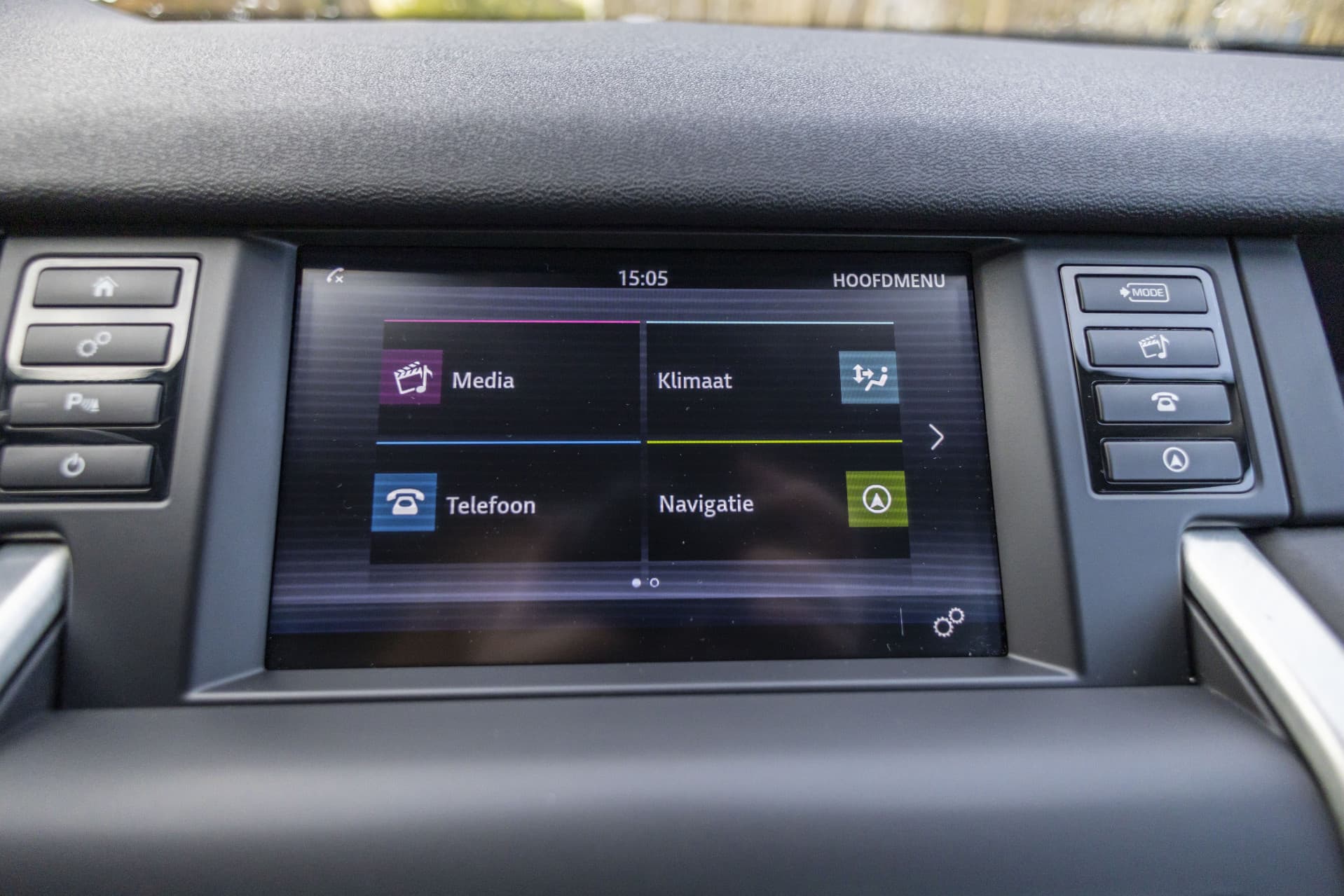 Land Rover Discovery Sport 2.0 TD4 HSE thumbnail 33