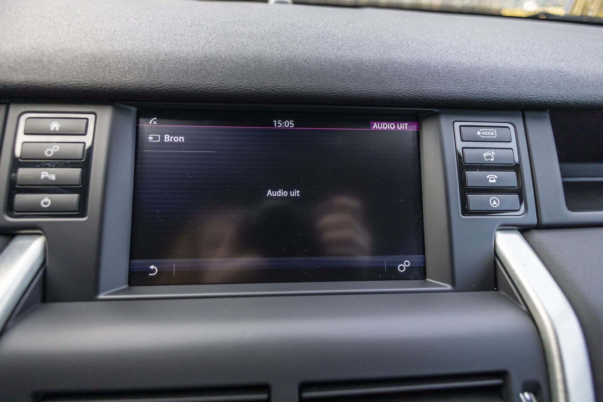 Land Rover Discovery Sport 2.0 TD4 HSE thumbnail 34