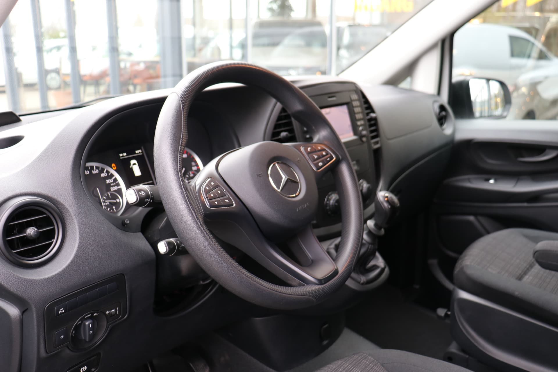 Mercedes-Benz Vito 111 CDI Lang DC Comfort EX.BTW Lease v.a. 363,- pm thumbnail 6