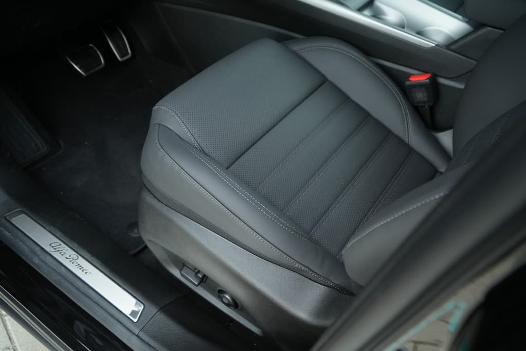 Alfa Romeo Tonale 1.3T PHEV 280 PK Veloce | Leder | Navi | LED | 19" thumbnail 24