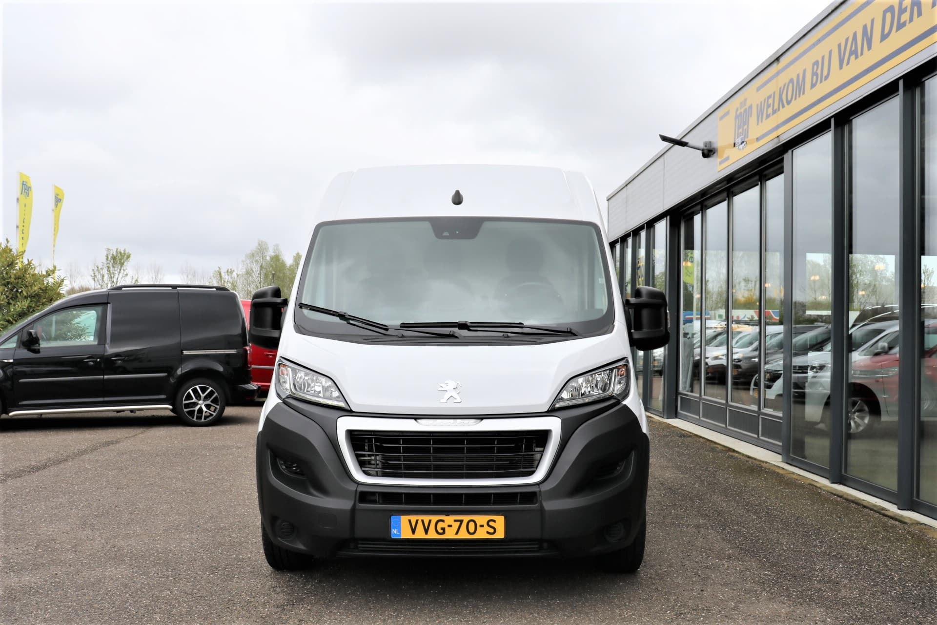 Peugeot Boxer 335 2.2 BlueHDi 140 L2H2 Pro EX.BTW thumbnail 4