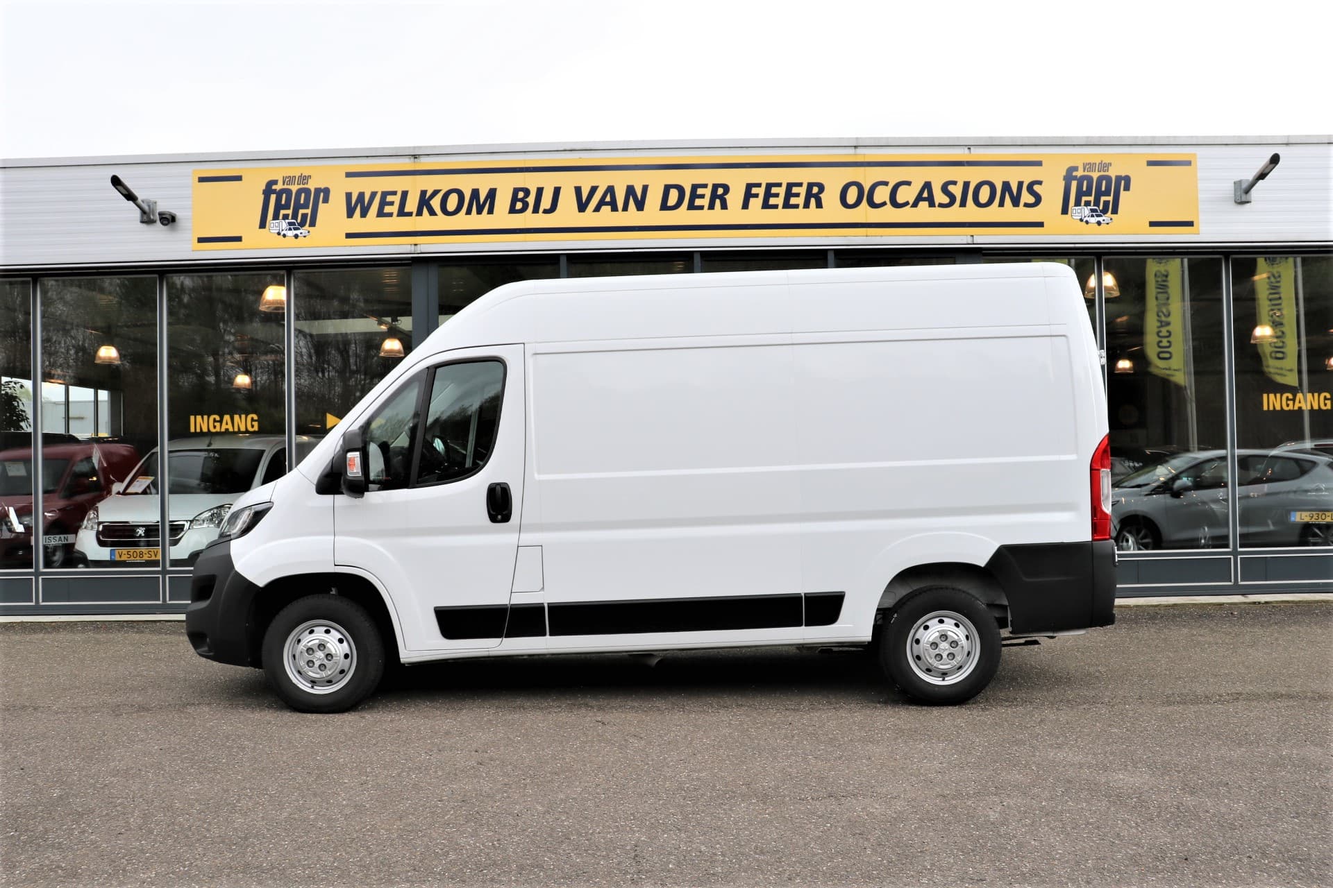 Peugeot Boxer 335 2.2 BlueHDi 140 L2H2 Pro EX.BTW thumbnail 5