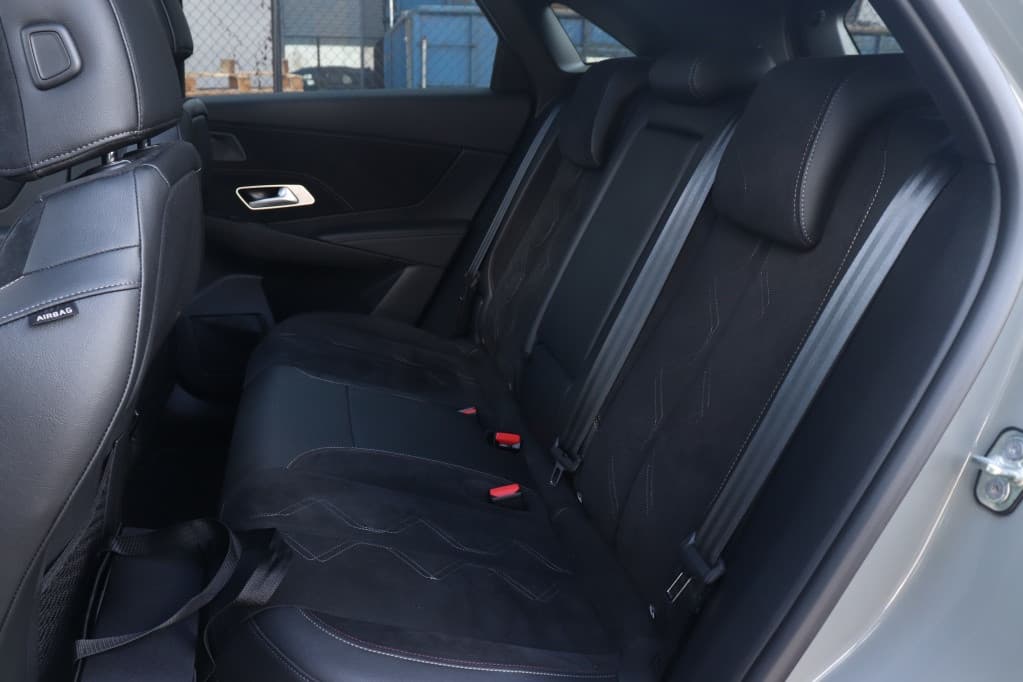 DS DS 7 E-Tense 360 PK 4x4 Perfomance Line+ | Pano | BTW | 21" thumbnail 14