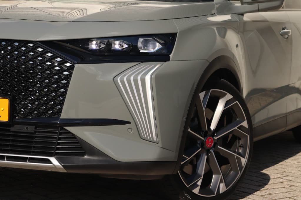 DS DS 7 E-Tense 360 PK 4x4 Perfomance Line+ | Pano | BTW | 21" thumbnail 2