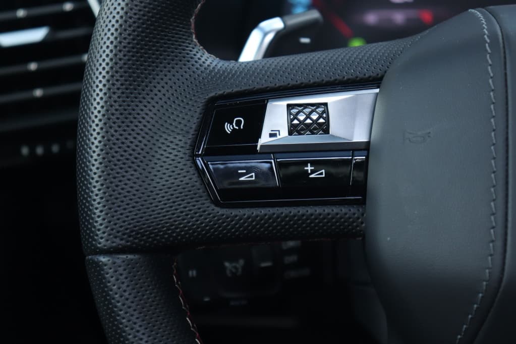 DS DS 7 E-Tense 360 PK 4x4 Perfomance Line+ | Pano | BTW | 21" thumbnail 21