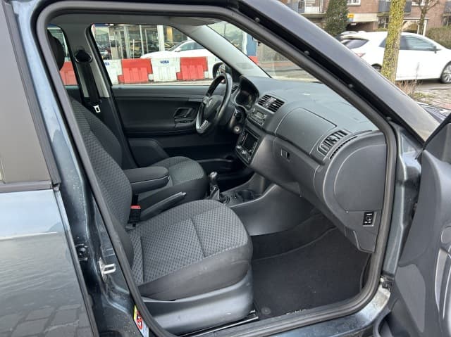 Skoda Fabia Combi 1.2 TSI Drive thumbnail 3