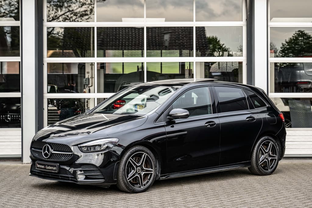 Mercedes-Benz B-Klasse 250 AMG Line thumbnail 2