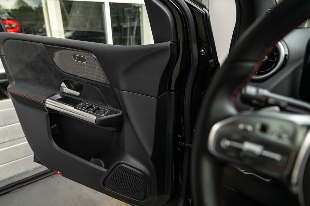 Mercedes-Benz B-Klasse 250 AMG Line thumbnail 19