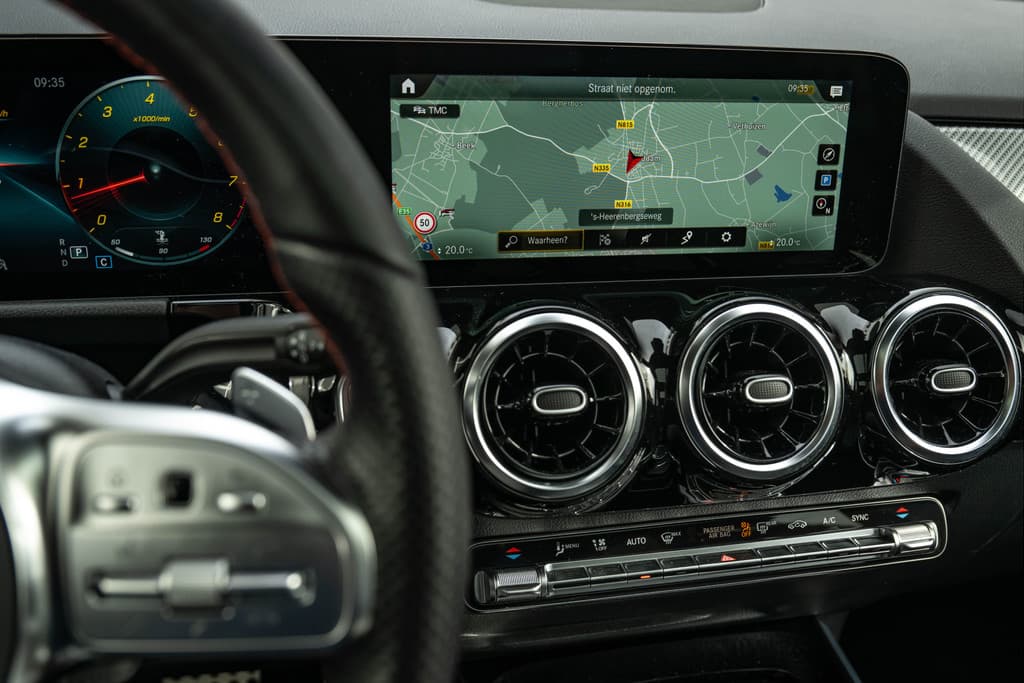 Mercedes-Benz B-Klasse 250 AMG Line thumbnail 22