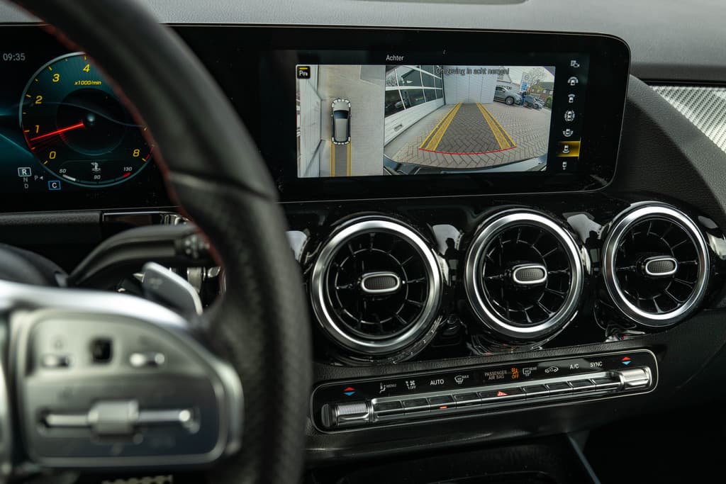 Mercedes-Benz B-Klasse 250 AMG Line thumbnail 23