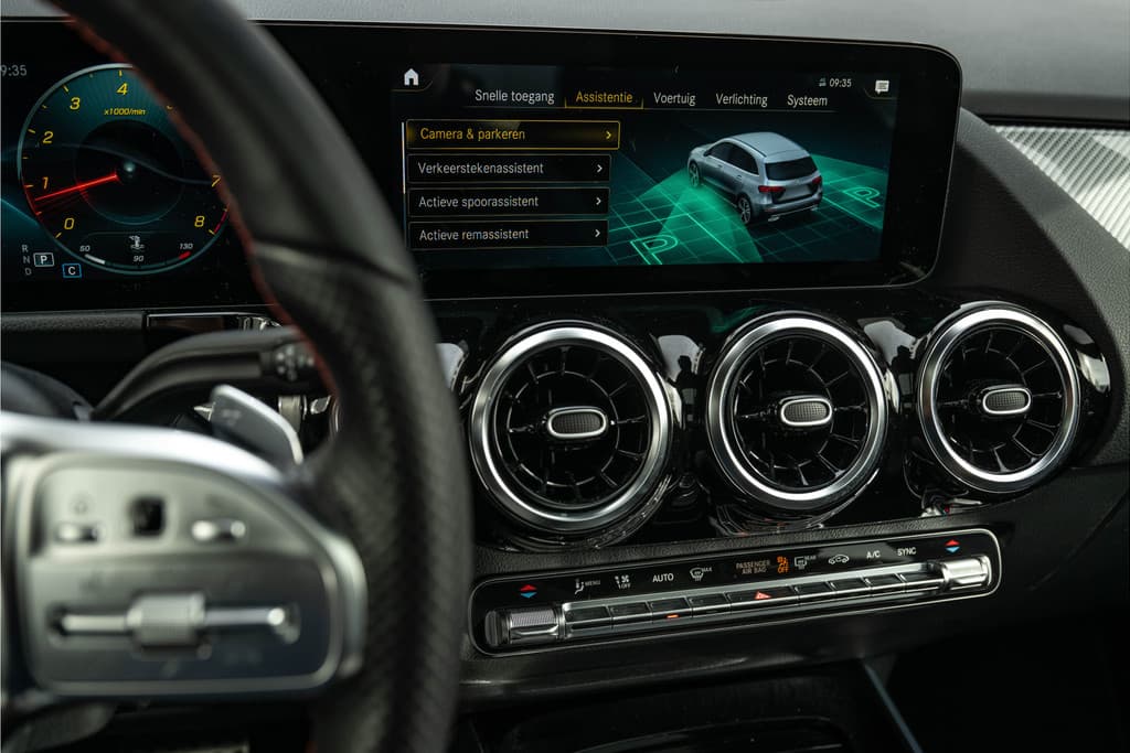 Mercedes-Benz B-Klasse 250 AMG Line thumbnail 24