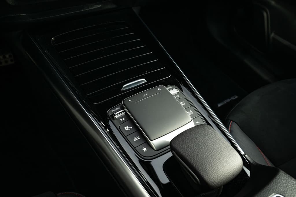 Mercedes-Benz B-Klasse 250 AMG Line thumbnail 25